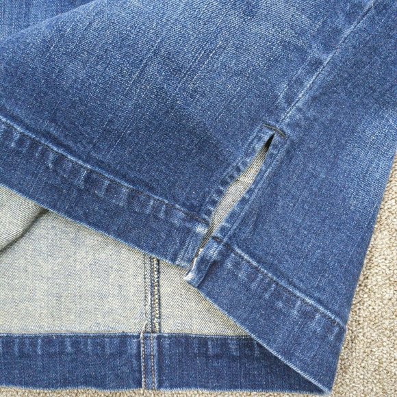 ✨ American Eagle Jean Skirt Womens 8 Blue Cotton Denim Stretch Button Pockets ✨ - Picture 5 of 8